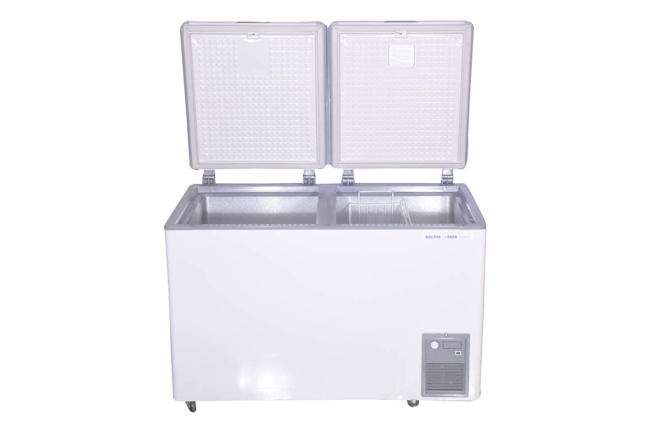 Voltas CF HT 320 DD P Double Door Deep Freezer, 320 Liters - Image 4